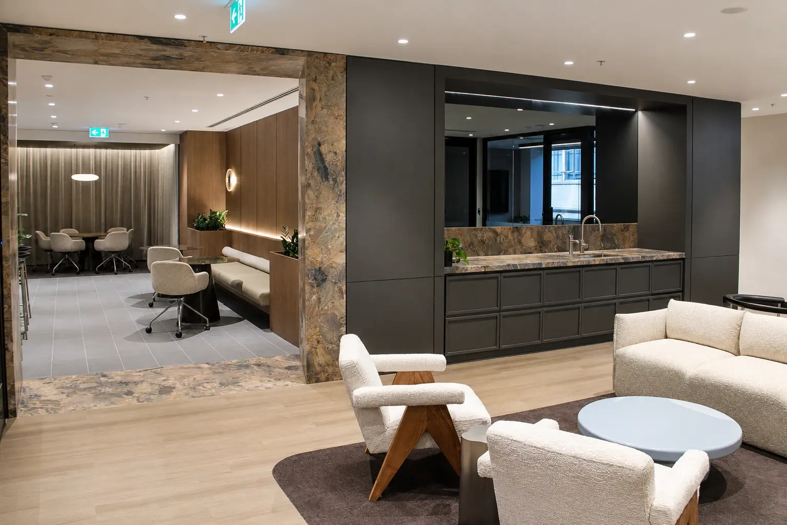 616 St Kilda Road lobby upgrade and business lounge