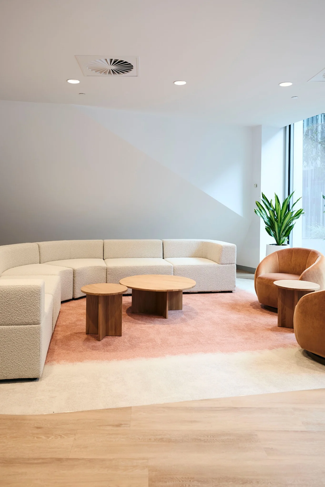Commercial workplace environment by O'Neill's Design & Construction